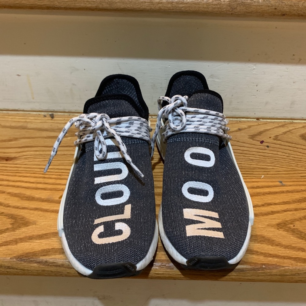 Adidas Moon Cloud size 7 brown